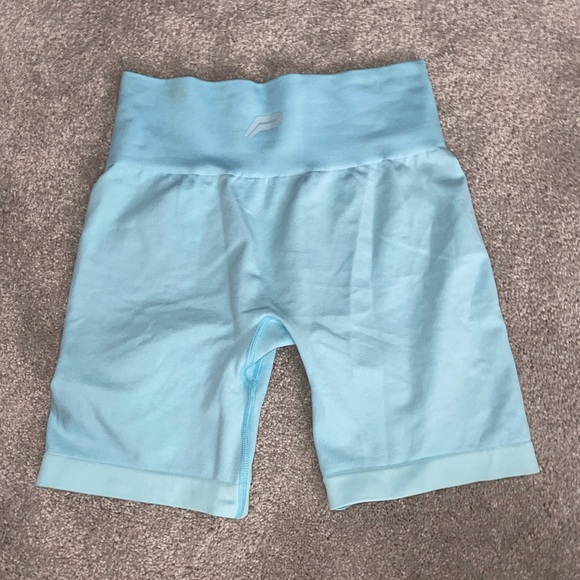 Persue Fitness biker shorts - Picture 2 of 2